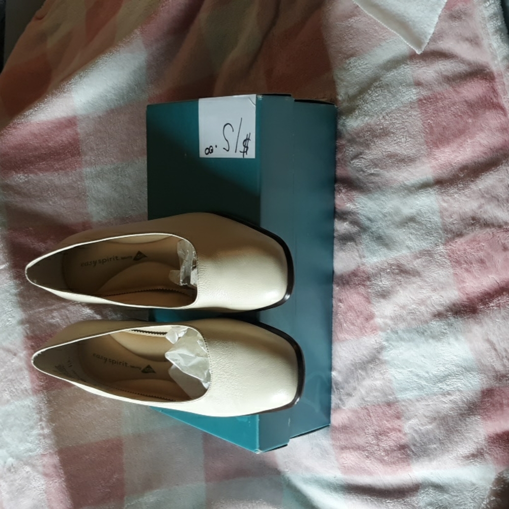 Easy spirit heels